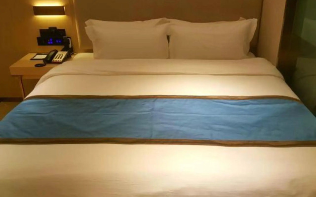 Chongqing Chaomu Collection Hotel (Banan Wanda Xuetangwan Subway Station)