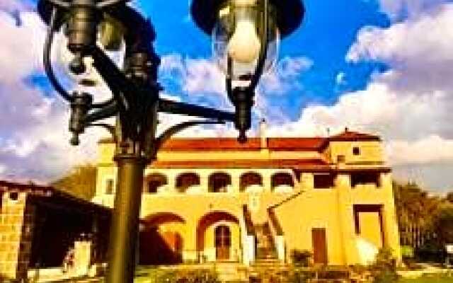 B&B Carlo III Formicola
