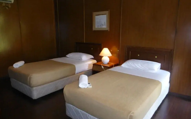 D' Coconut Pulau Besar Resort