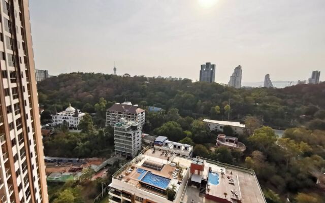 UNIXX Pattaya Condo in Central Area