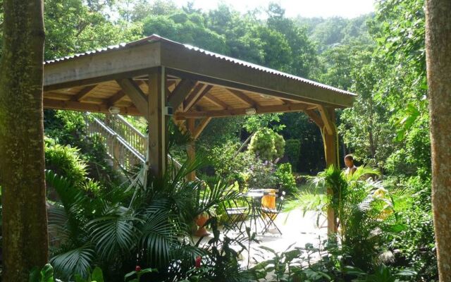 Bungalow With one Bedroom in Pointe-noire, With Furnished Garden and W