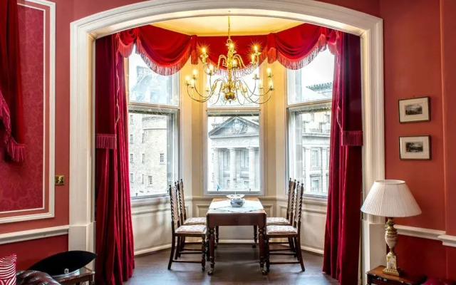 Edinburgh Art Apartments