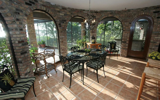 Siesta Key Pool Homes by RVA