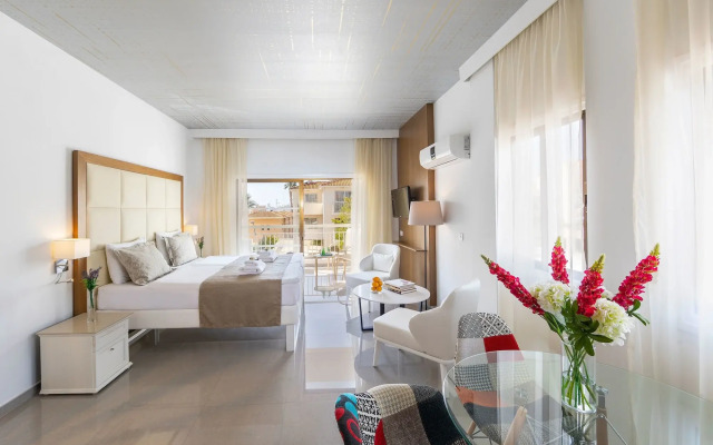 King Jason Paphos - Designed for Adults By Louis Hotels