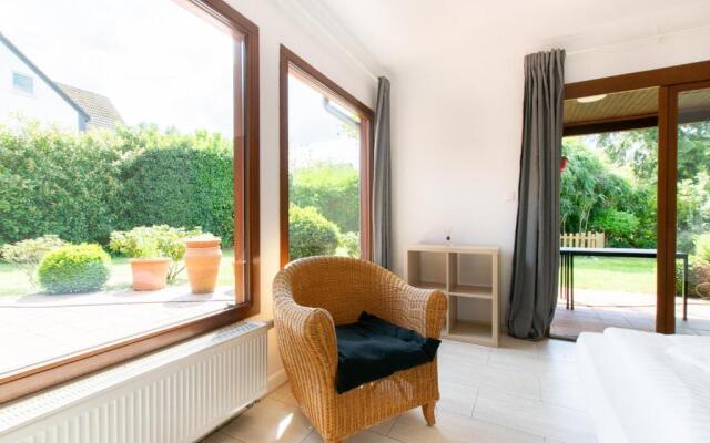Tolstov House - 6 Room Villa with Garden - 15min Messe DUS