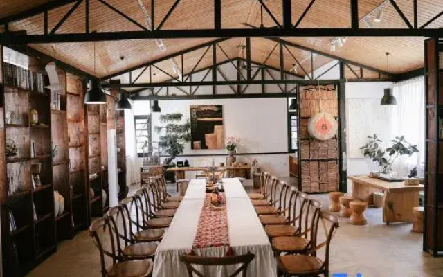 Meiyu Shiguang Hostel
