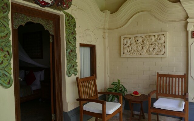 Nusa Indah Bungalows & Villa