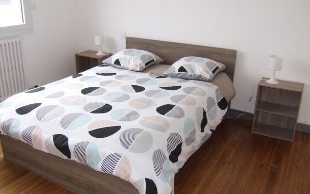 Maison 4 chambres 8 places à Loudéac