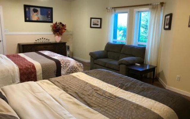 Mountain View Two Bedroom Suite