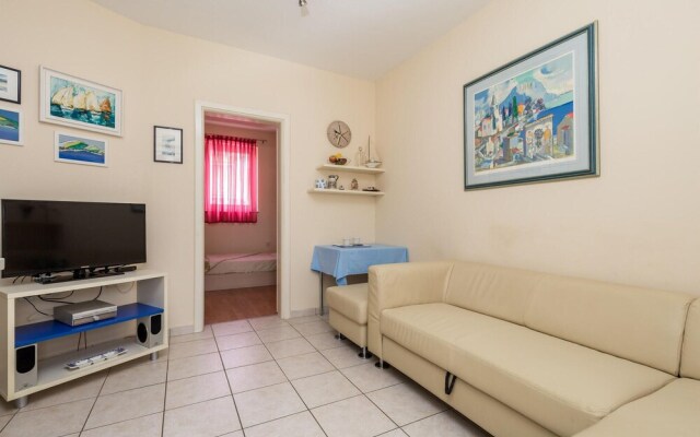 Awesome Apartment in Mandre With Wifi and 2 Bedrooms