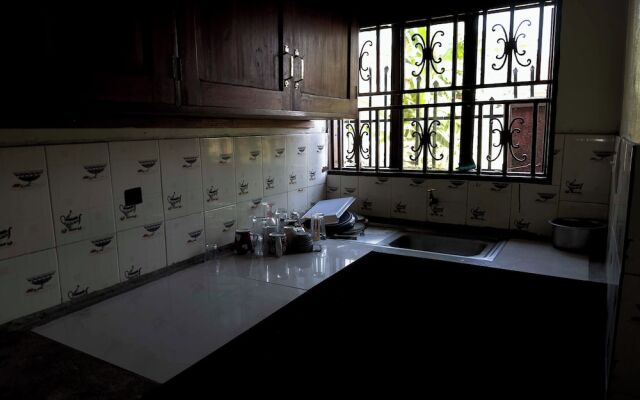 Olive Palm Suites Jinja