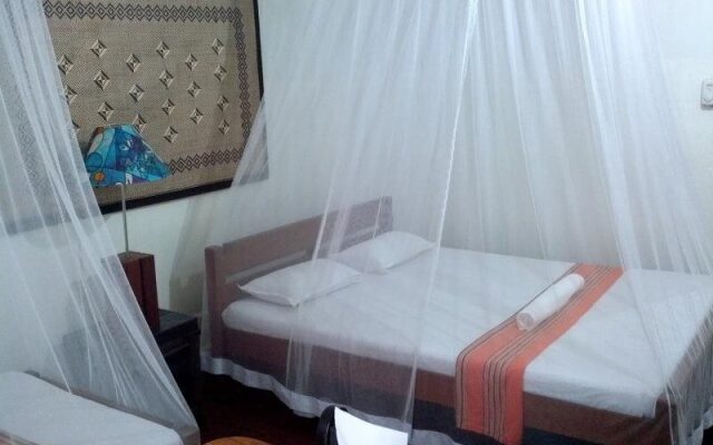 Hotel Amaara Lake