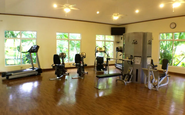 CR Luxury Los Sueños Condos