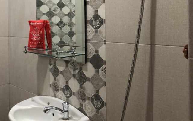 RedDoorz near CitraLand Gama City Medan