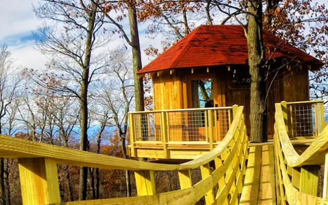 The Historic Summit Inn