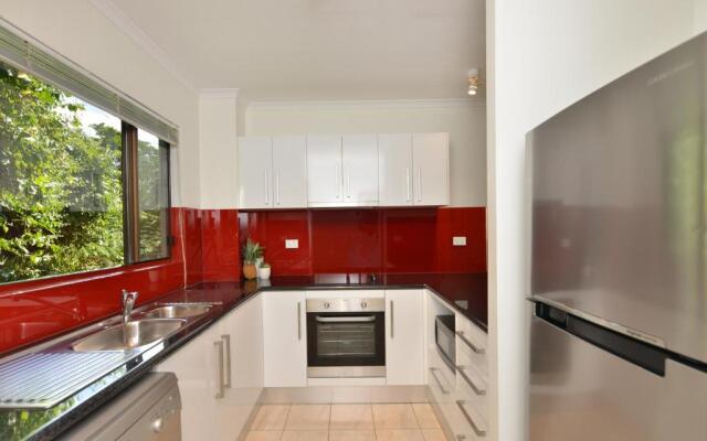 Tropical Reef Apartments