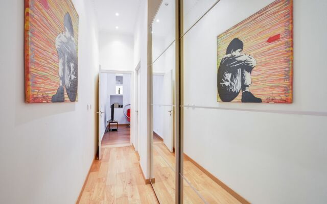 Champs Elysées - Lincoln, 140m2 Suites in Paris