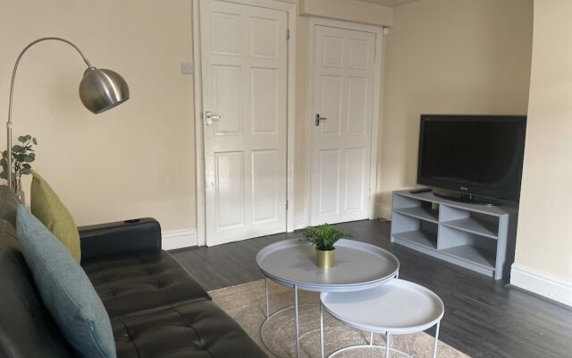 Alexander Apartments Saltwell Park