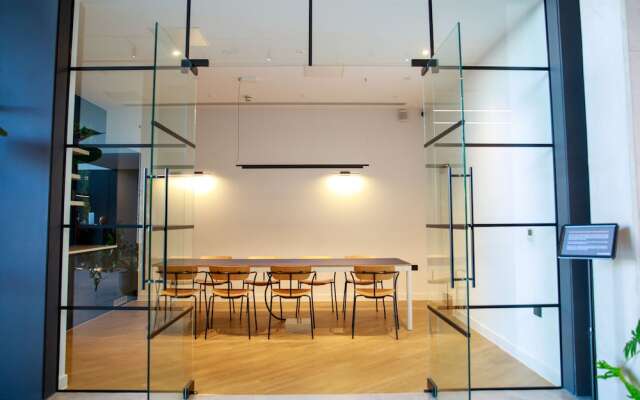 Trafford Suite Modern 1 bed With Cinema Room