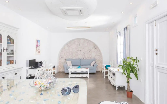 Cycladic Islands Hotel & Spa