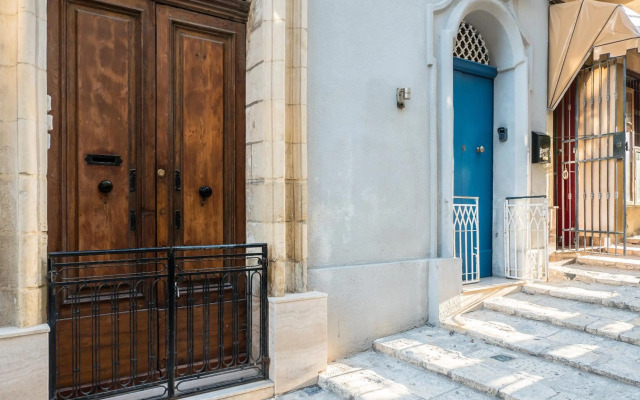 Valletta Main Street Apartment DELUXE