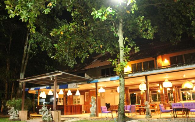 Villa Cha Cha Chaolao Beach Resort
