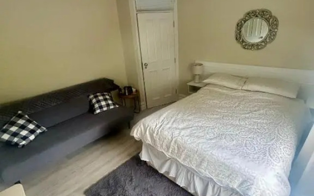 Ashley Guesthouse