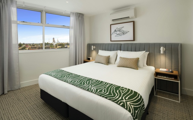 Quest Port Adelaide – Guest Rooms – Adelaide