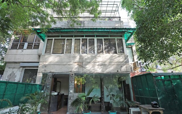 Stay South Plaza By OYO Rooms