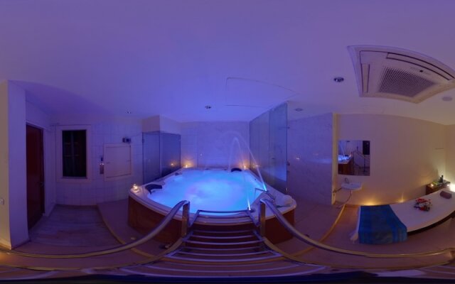 Best Western Sky City