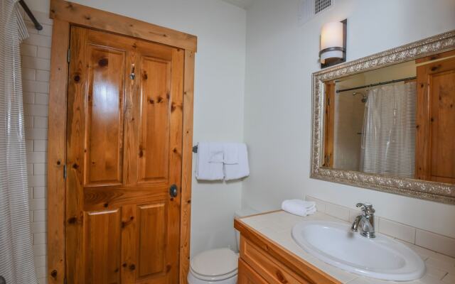 Ski Chalet 4 Bedroom Townhome