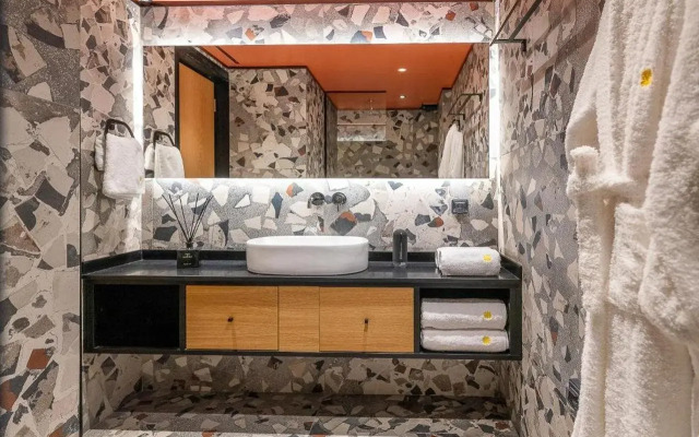 3 Pines Design Living