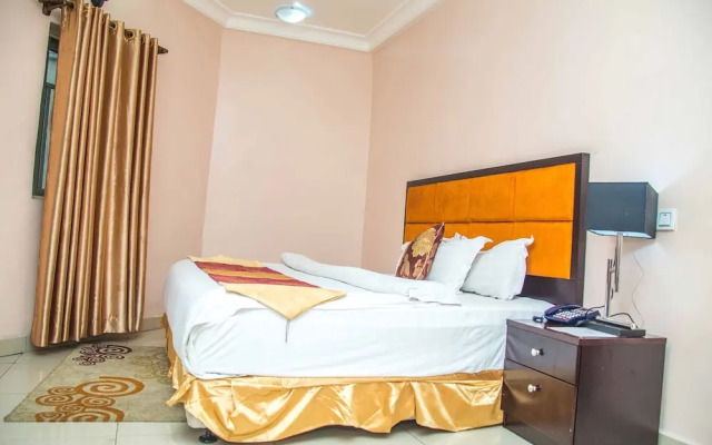 Royal Crest Hotel & Suites