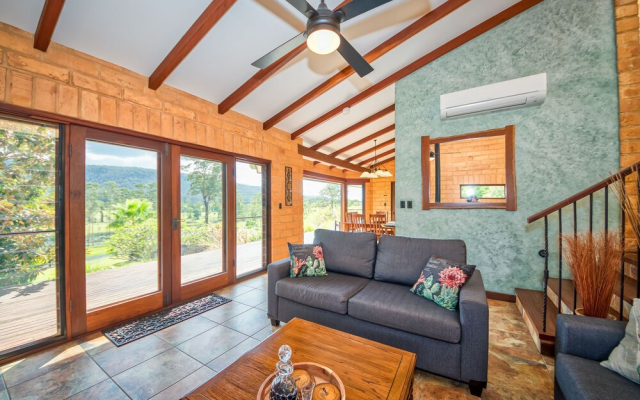 Clarendon Forest Retreat
