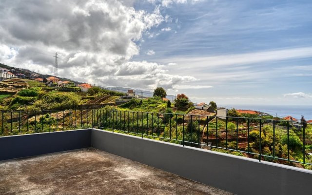 Casa de Ponte a Home in Madeira