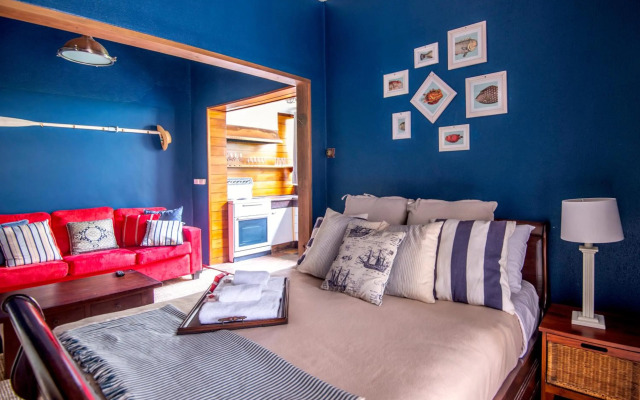 Manly Waves Studios & Apartments