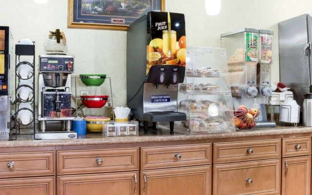 Econo Lodge Grand Forks