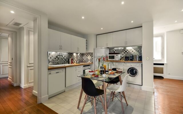 Palais Petit - Two Bedroom Apartment