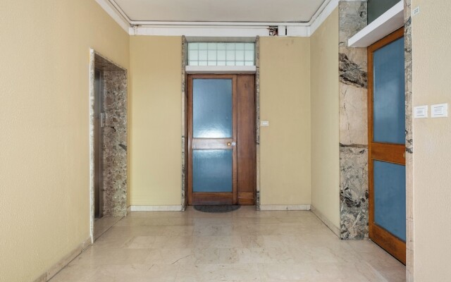 Piazza de' Calderini Apartment