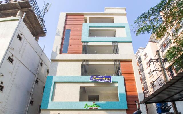 Capital O 70043 Limestone Luxury Rooms