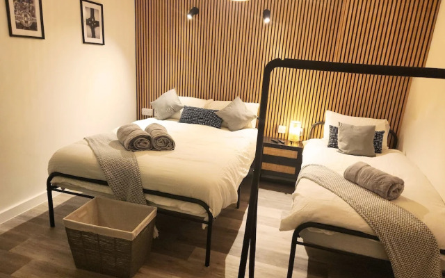 L1 Luxury Apartment