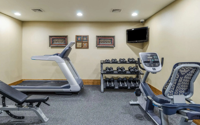 Comfort Inn & Suites