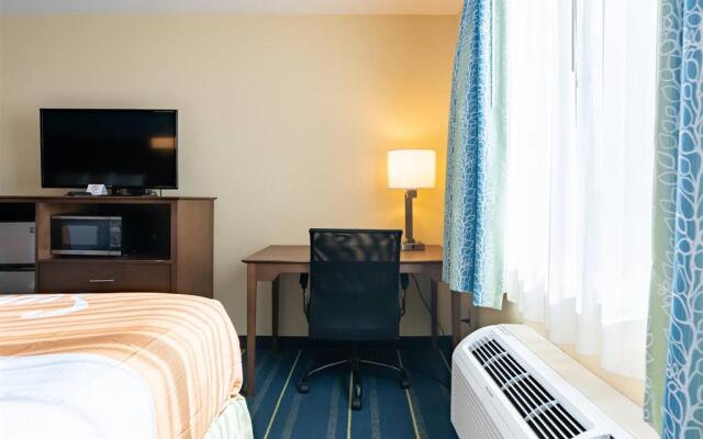 Days Inn by Wyndham Hartford/Closest Downtown