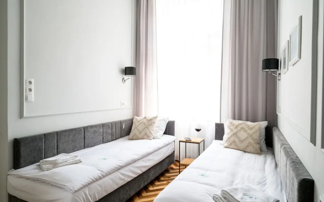 Arts Apartments
