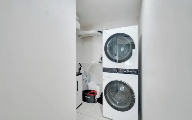 1053 Apollo Beach Blvd, Unit 5