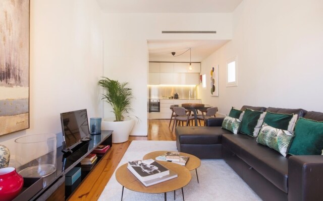 Deluxe Soulful Mirror Downtown