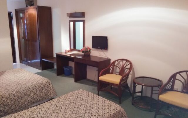 OYO 44020 Kejora Garden Resort