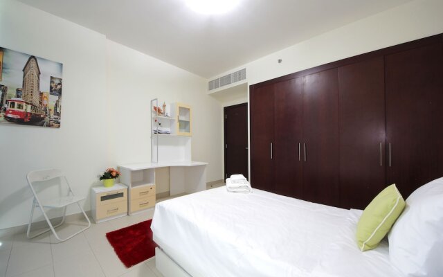 Signature Holiday Home-Masakin Al Furjan