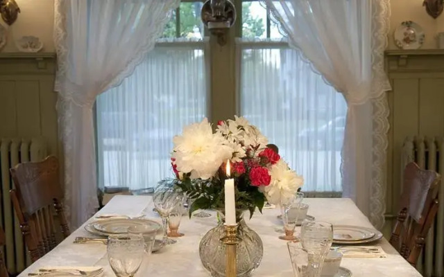 Red Forest Bed & Breakfast