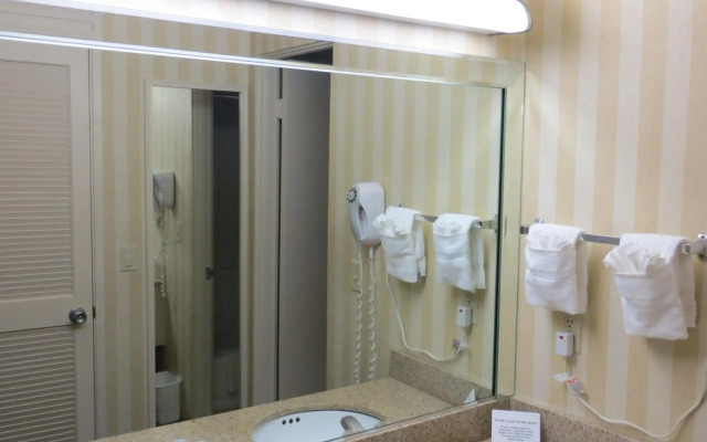 Travelodge by Wyndham Palm Springs